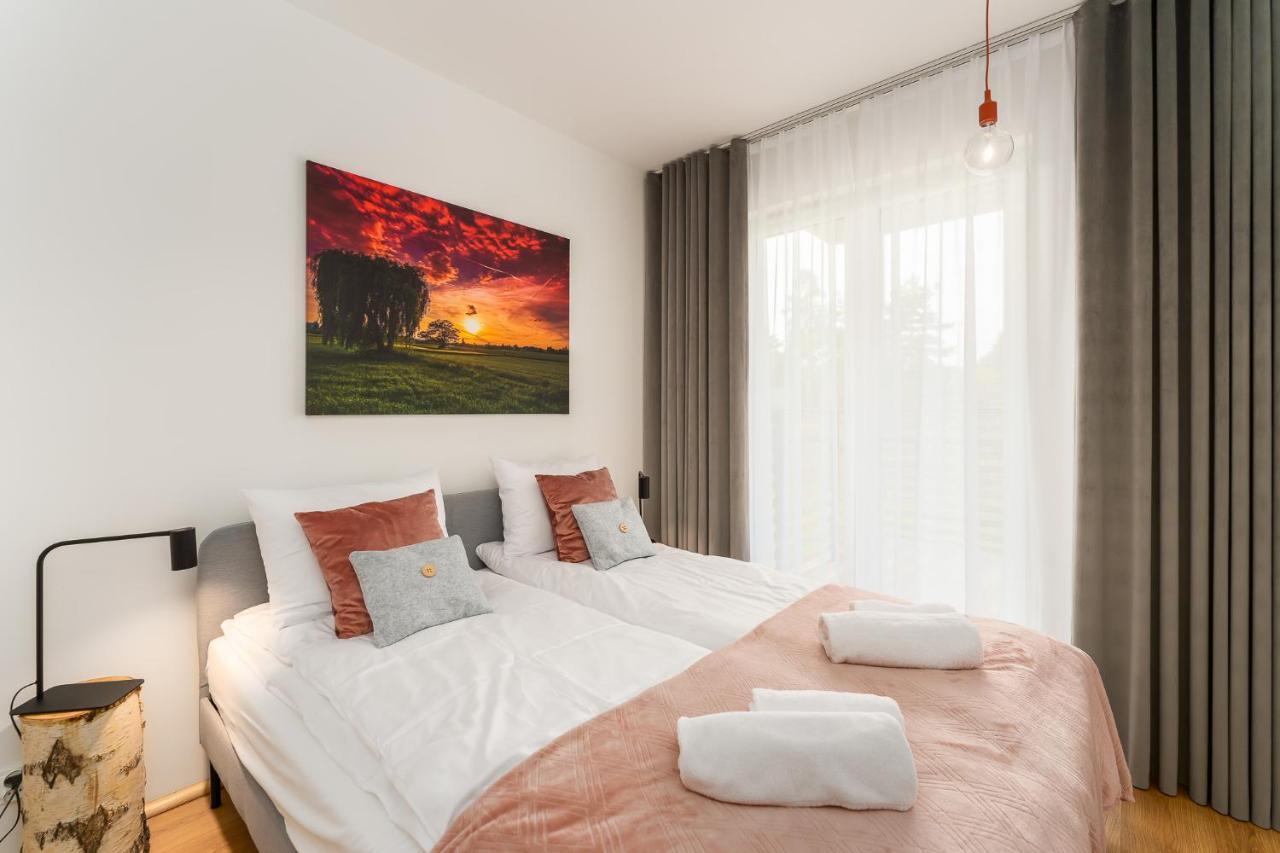 Apartament Willow Tree Surfingbird Dzwirzyno Bagian luar foto