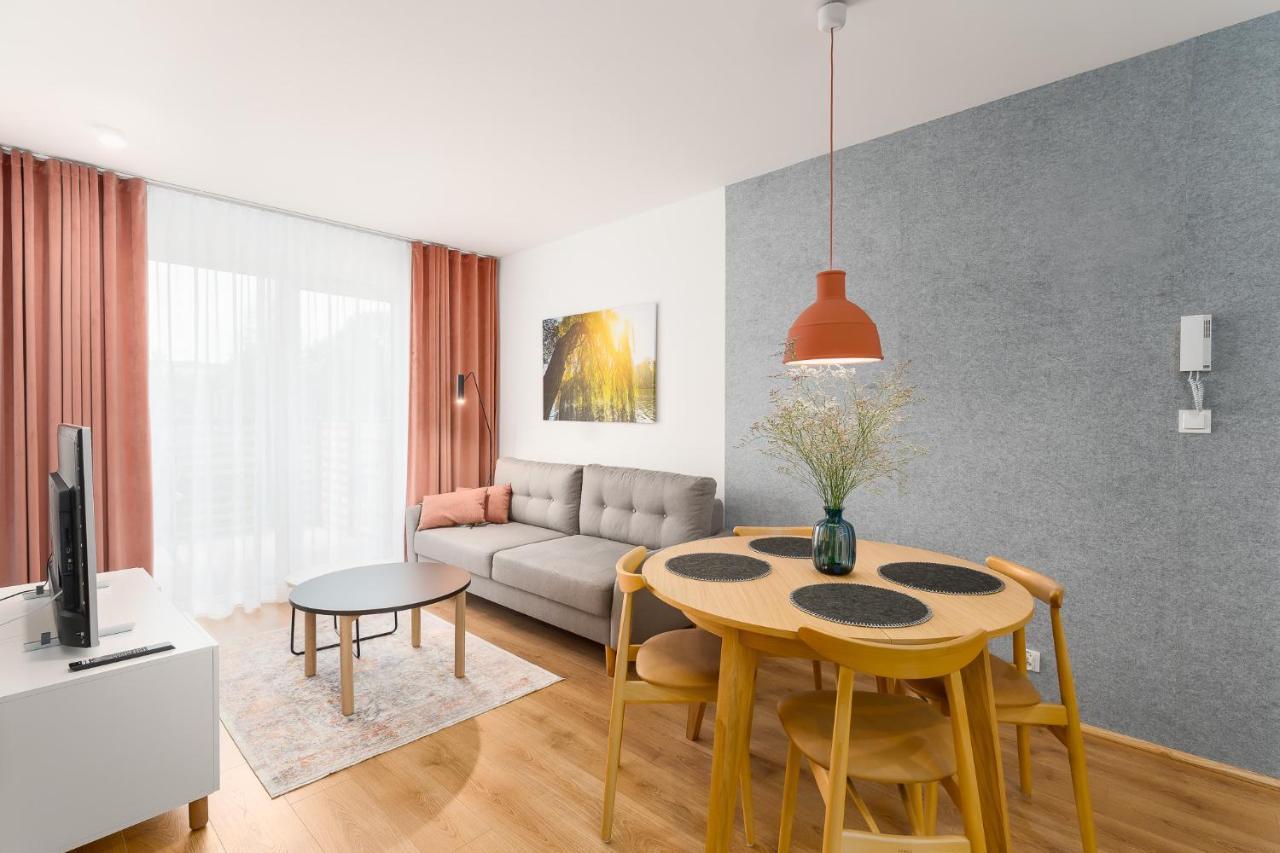 Apartament Willow Tree Surfingbird Dzwirzyno Bagian luar foto
